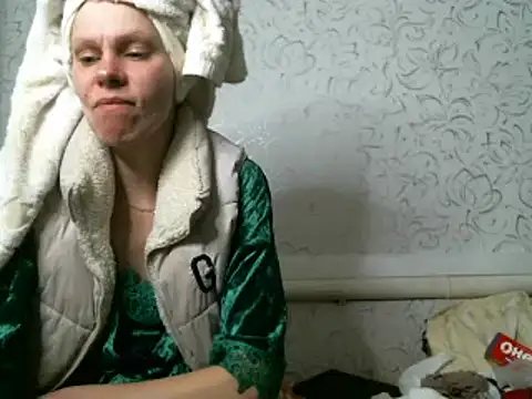 Julie Silver online show from February 2025 04:53:02 PM