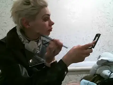 Julie Silver online show from March 2025 01:27:02 PM