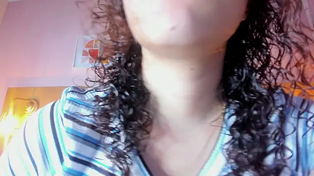 Snapshot of Dollar-girl chatting on February 2025 11:39:02 AM Dollar-girl online show from February 2025 11:39:02 AM
