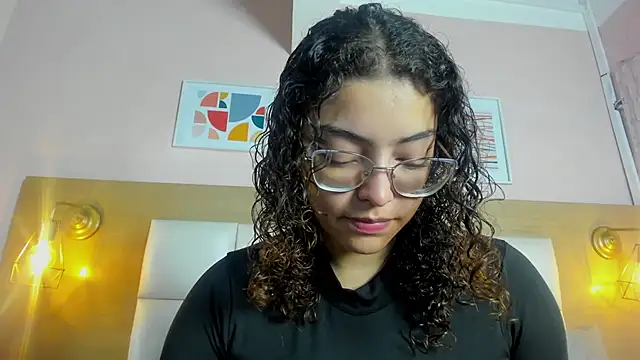 Snapshot of Dollar-girl chatting on March 2025 11:47:02 AM Dollar-girl online show from March 2025 11:47:02 AM
