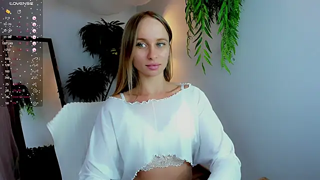 Snapshot of Mad1en chatting on December 2024 04:20:02 AM Mad1en online show from December 2024 04:20:02 AM