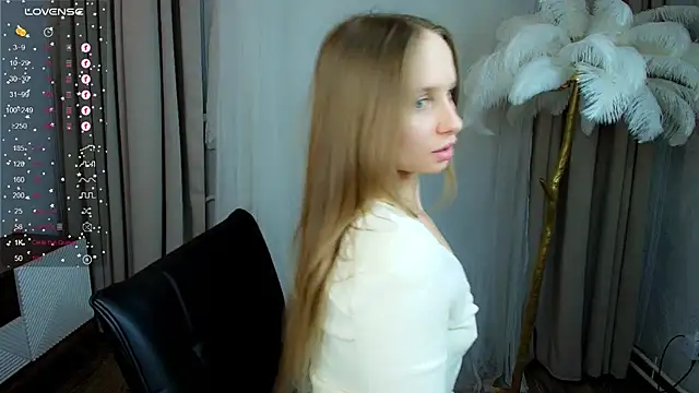 Snapshot of Mad1en chatting on January 2025 05:55:01 AM Mad1en online show from January 2025 05:55:01 AM