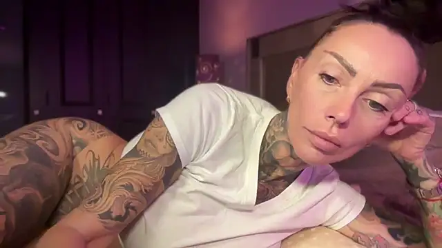 Snapshot of KadaLove69 chatting on December 2024 09:58:02 PM KadaLove69 online show from December 2024 09:58:02 PM