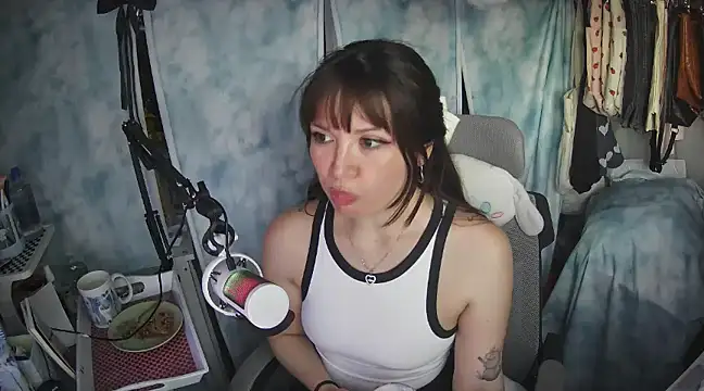 angelic sg online show from December 2024 11:45:01 PM