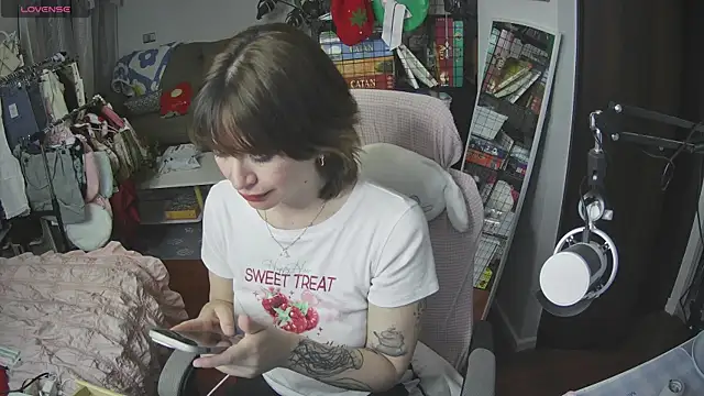 angelic sg online show from February 2025 12:09:01 AM