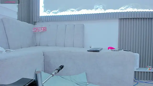 Apolo Bianco  online show from October 2025 10:44:02 PM