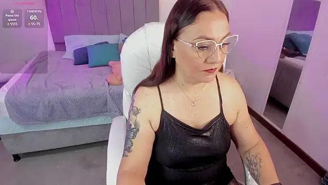 lady nylon  online show from December 2024 12:01:02 PM