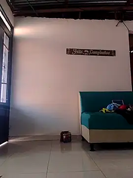 Snapshot of VivienAndClark chatting on October 2025 01:31:01 PM VivienAndClark online show from October 2025 01:31:01 PM