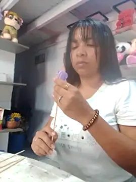 Snapshot of VivienAndClark chatting on November 2025 03:00:01 PM VivienAndClark online show from November 2025 03:00:01 PM