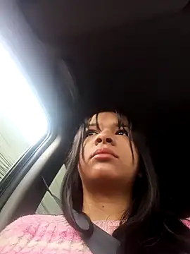 Snapshot of VivienAndClark chatting on November 2025 12:05:02 PM VivienAndClark online show from November 2025 12:05:02 PM