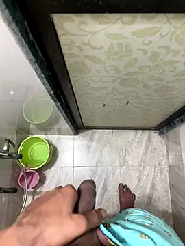 Snapshot of hitlar1026 chatting on October 2025 09:20:01 PM hitlar1026 online show from October 2025 09:20:01 PM