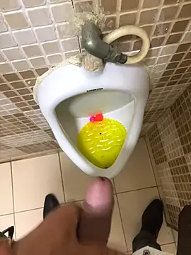 Snapshot of hitlar1026 chatting on December 2025 09:25:01 AM hitlar1026 online show from December 2025 09:25:01 AM