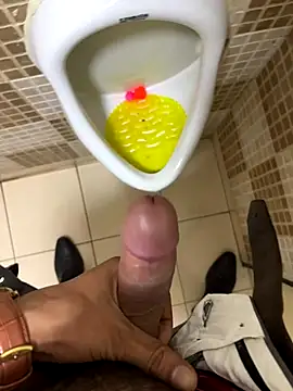 Snapshot of hitlar1026 chatting on December 2025 01:31:02 PM hitlar1026 online show from December 2025 01:31:02 PM