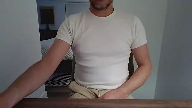 Snapshot of TheBongoBong chatting on February 2025 12:41:01 AM TheBongoBong online show from February 2025 12:41:01 AM