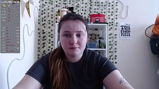 Snapshot of Light_Luna chatting on February 2025 09:00:02 AM Light Luna online show from February 2025 09:00:02 AM