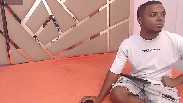 Snapshot of you_and_i9 chatting on October 2025 07:36:01 PM you and i9 online show from October 2025 07:36:01 PM