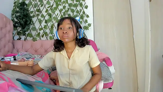 kimmysantoo online show from January 2025 10:15:02 AM