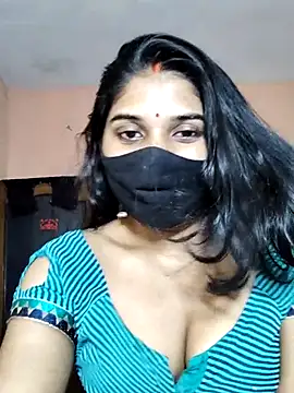 Luv Adite20 online show from October 2025 06:40:01 PM