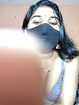 Luv Adite20 online show from October 2025 06:19:01 PM