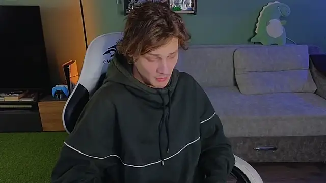 TeddyLiLboy online show from October 2025 03:02:02 PM