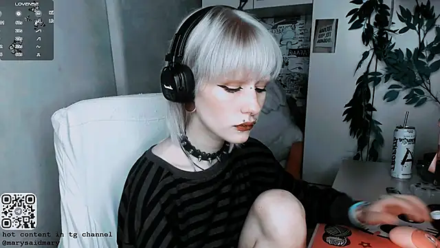 Snapshot of say_mary chatting on October 2025 08:59:02 PM say mary online show from October 2025 08:59:02 PM