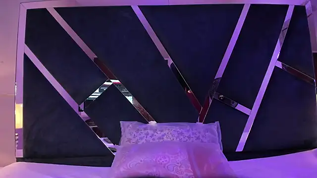 Snapshot of Nahid_Jaziri1 chatting on November 2025 08:41:02 PM Nahid Jaziri1 online show from November 2025 08:41:02 PM