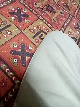 Snapshot of heartbroke13 chatting on February 2025 03:23:01 AM heartbroke13 online show from February 2025 03:23:01 AM