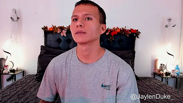 Snapshot of jaylen_and_duke chatting on October 2025 11:07:01 AM jaylen and duke online show from October 2025 11:07:01 AM