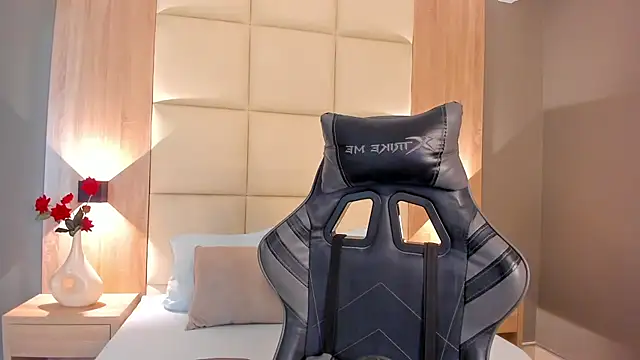 Snapshot of megan_cooper28 chatting on October 2025 02:23:01 AM megan cooper28 online show from October 2025 02:23:01 AM