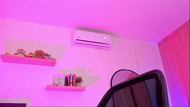 Snapshot of rose_saenz chatting on November 2025 07:56:01 PM rose saenz online show from November 2025 07:56:01 PM