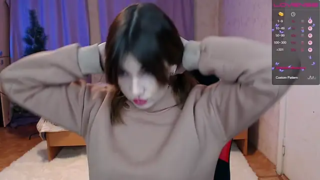 Snapshot of Daniela_Cooperr chatting on December 2025 06:23:01 PM Daniela Cooperr online show from December 2025 06:23:01 PM