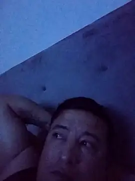 Snapshot of LusoCol chatting on October 2025 05:58:02 PM LusoCol online show from October 2025 05:58:02 PM