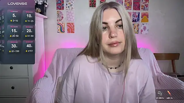 Snapshot of pawpaws chatting on October 2025 07:16:01 AM pawpaws online show from October 2025 07:16:01 AM