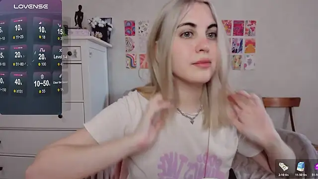 Snapshot of pawpaws chatting on October 2025 07:20:02 AM pawpaws online show from October 2025 07:20:02 AM