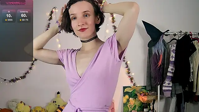 Violet Veliya online show from October 2025 03:29:01 PM