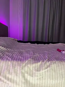 Snapshot of -SweetDi- chatting on February 2025 08:44:01 PM -SweetDi- online show from February 2025 08:44:01 PM