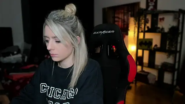 Snapshot of Lisaonthemoon chatting on January 2025 07:13:01 PM Lisaonthemoon online show from January 2025 07:13:01 PM