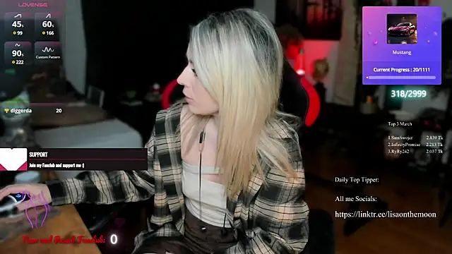 Snapshot of Lisaonthemoon chatting on March 2025 06:34:01 PM Lisaonthemoon online show from March 2025 06:34:01 PM