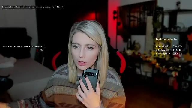 Snapshot of Lisaonthemoon chatting on September 2025 05:27:01 PM Lisaonthemoon online show from September 2025 05:27:01 PM