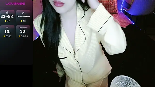 Snapshot of _Viviann_ chatting on October 2025 03:24:01 PM Viviann online show from October 2025 03:24:01 PM