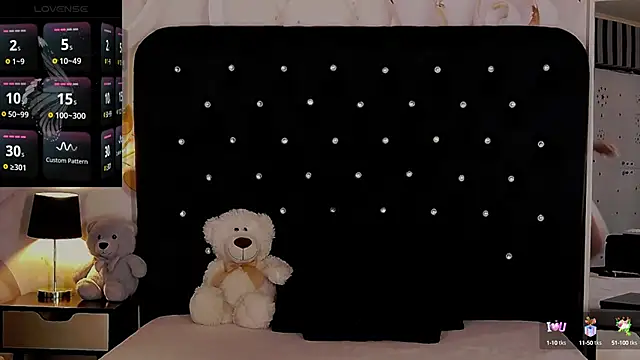 OliviaShaw23 online show from September 2025 08:24:02 PM