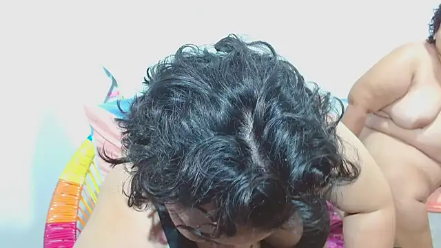 Snapshot of big_small_h0rny_ chatting on October 2025 12:22:02 AM big small h0rny online show from October 2025 12:22:02 AM