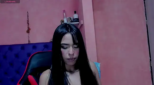 Cloeandtyfanny online show from December 2024 02:36:01 AM