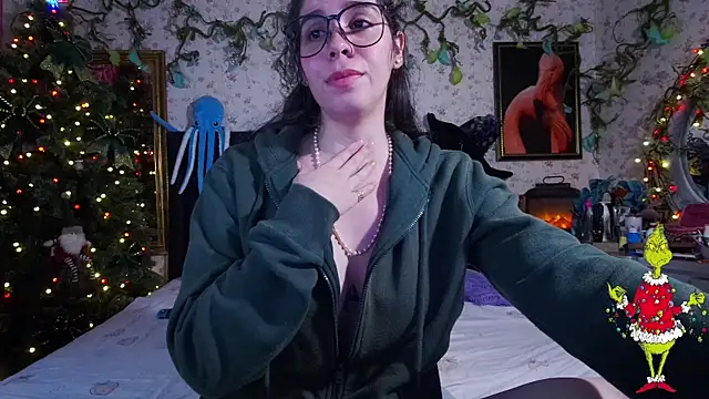 Elizabeth77  online show from December 2024 01:13:02 PM