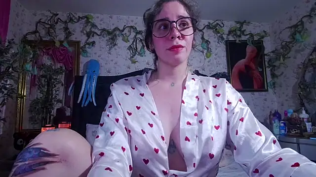 Elizabeth77  online show from October 2025 10:30:02 PM