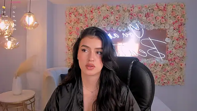 PaulinaSantos  online show from November 2025 08:11:01 PM