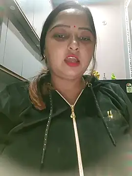 Snapshot of Dianaa9 chatting on December 2024 04:38:02 PM Dianaa9 online show from December 2024 04:38:02 PM