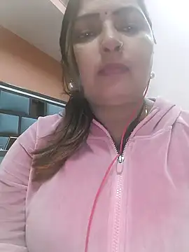 Snapshot of Dianaa9 chatting on December 2024 08:56:02 AM Dianaa9 online show from December 2024 08:56:02 AM
