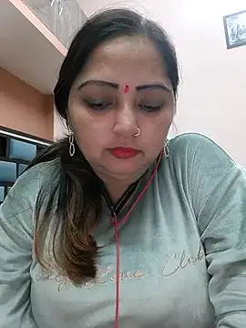 Snapshot of Dianaa9 chatting on December 2024 07:33:02 AM Dianaa9 online show from December 2024 07:33:02 AM