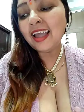 Snapshot of Dianaa9 chatting on February 2025 07:47:01 PM Dianaa9 online show from February 2025 07:47:01 PM